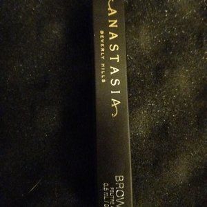 Anastasia Beverly hills brow pen